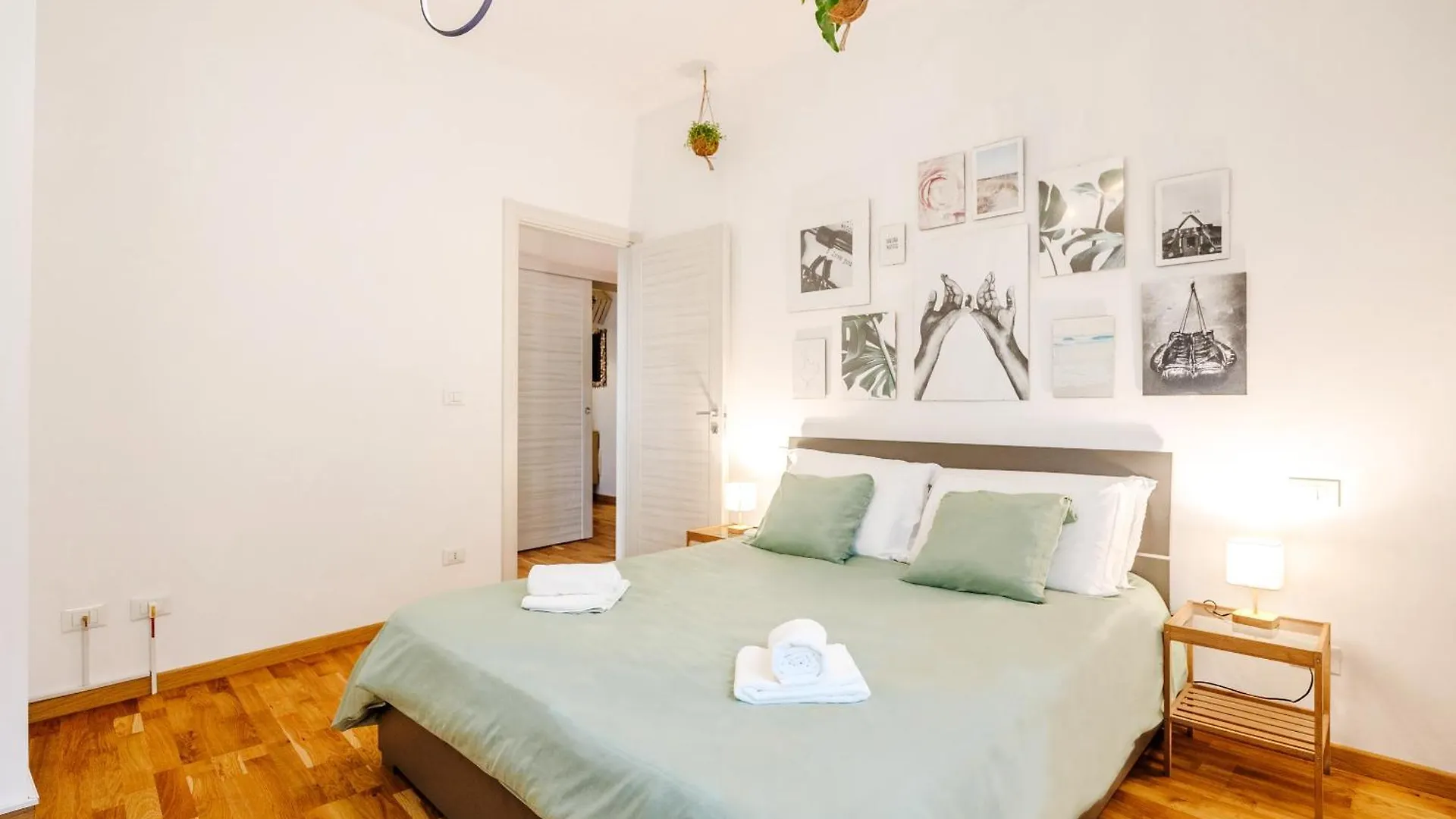Different Home - Sant'Orsola Bologna 0*,  Italy